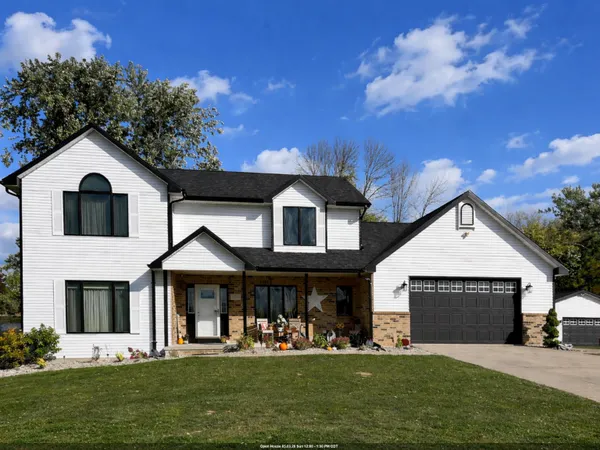 $499,900 | 1836 Oshkosh Street, New London, WI 54961
