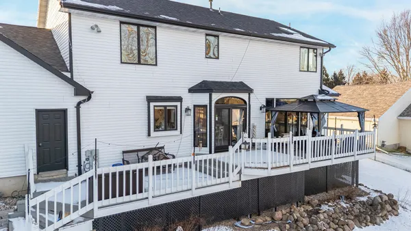 $519,900 | 1836 Oshkosh Street, New London, WI 54961