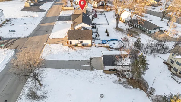 $519,900 | 1836 Oshkosh Street, New London, WI 54961