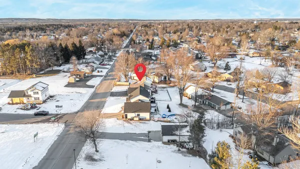 $519,900 | 1836 Oshkosh Street, New London, WI 54961