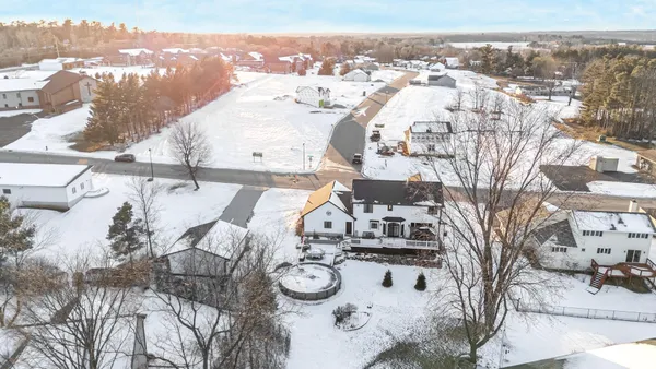 $519,900 | 1836 Oshkosh Street, New London, WI 54961