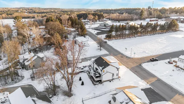 $519,900 | 1836 Oshkosh Street, New London, WI 54961