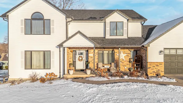 $519,900 | 1836 Oshkosh Street, New London, WI 54961