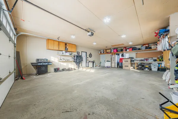 $519,900 | 1836 Oshkosh Street, New London, WI 54961