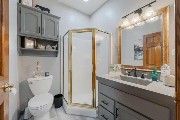 $519,900 | 1836 Oshkosh Street, New London, WI 54961