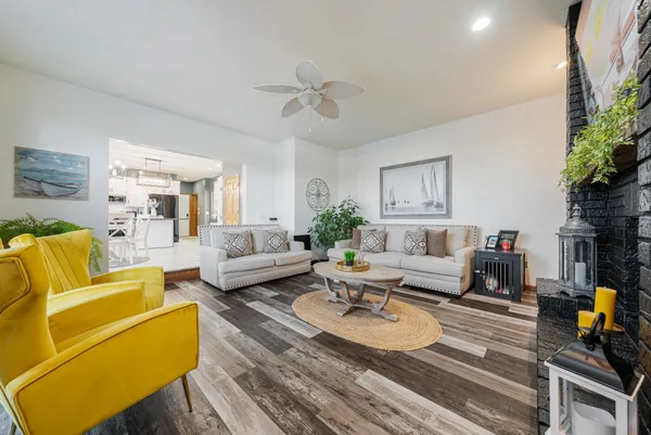 $519,900 | 1836 Oshkosh Street, New London, WI 54961