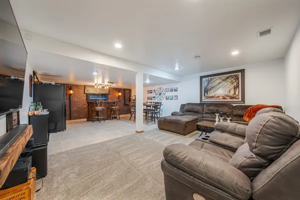 $519,900 | 1836 Oshkosh Street, New London, WI 54961