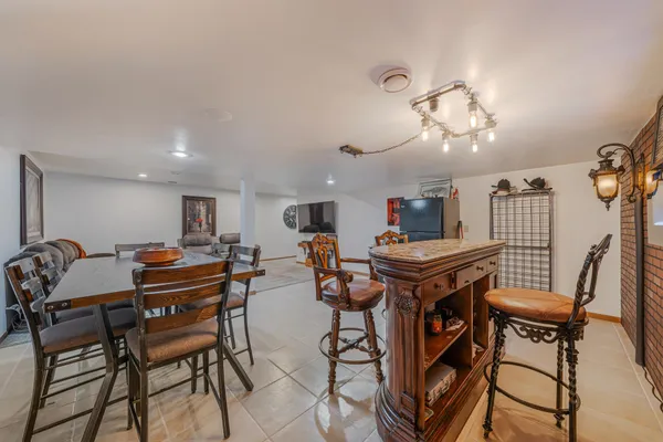 $519,900 | 1836 Oshkosh Street, New London, WI 54961