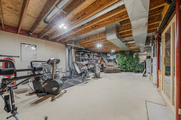 $519,900 | 1836 Oshkosh Street, New London, WI 54961