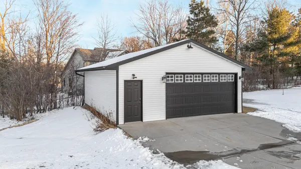 $519,900 | 1836 Oshkosh Street, New London, WI 54961