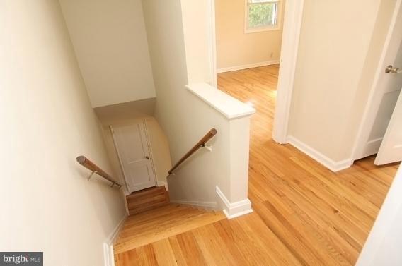 1000 Stamford Road Baltimore, MD 21229 - Photo 12 of 20 Interior stairs