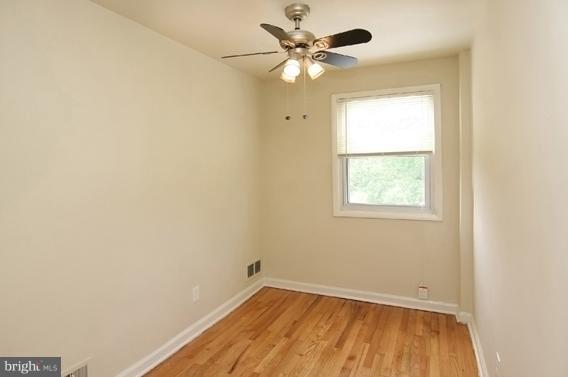 1000 Stamford Road Baltimore, MD 21229 - Photo 16 of 20 Bedroom 3