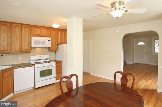 1000 Stamford Road Baltimore, MD 21229 - Photo 9 of 20 Dining Room and kitchen