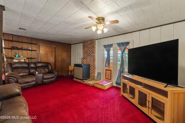 $185,000 | 294 St Peter Street, State Line, MS 39362