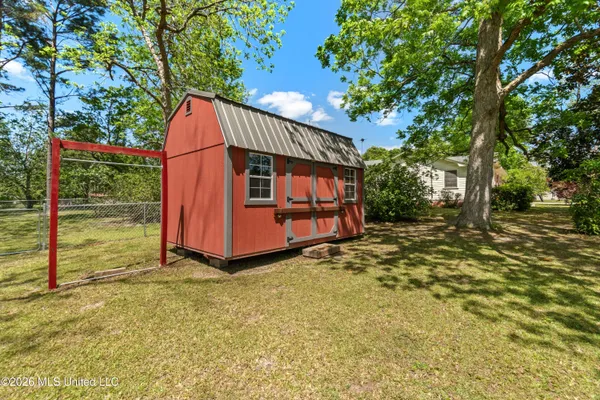 $185,000 | 294 St Peter Street, State Line, MS 39362
