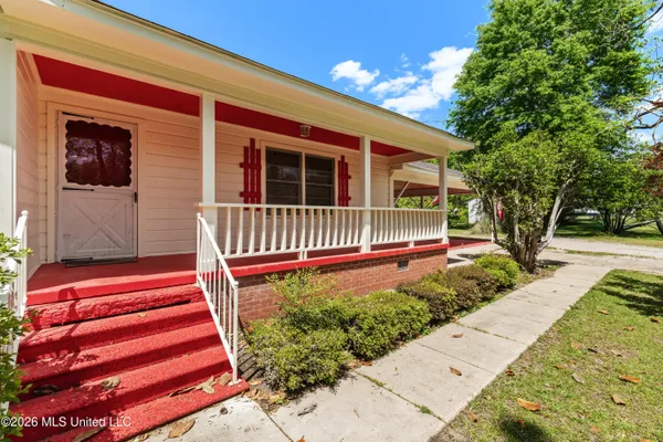 $185,000 | 294 St Peter Street, State Line, MS 39362