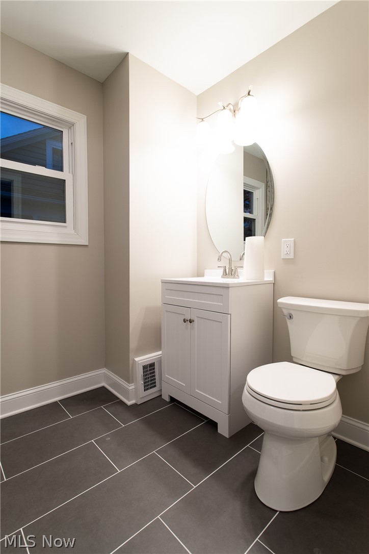 3051 Yorkshire Road Cleveland, OH 44118 - Photo 22 of 35 Gallery Image 22