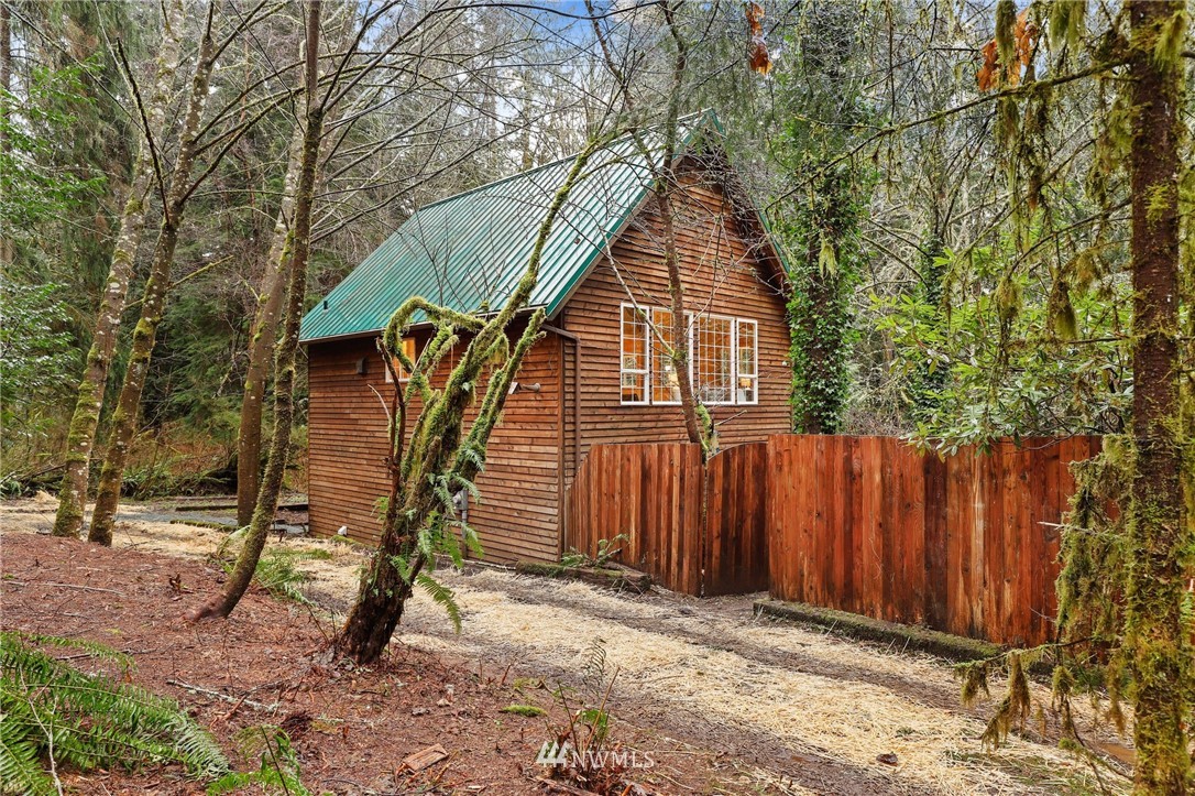 3122 Lily Lake Road Bow, WA 98232 - Photo 9 of 35 Gallery Image 9