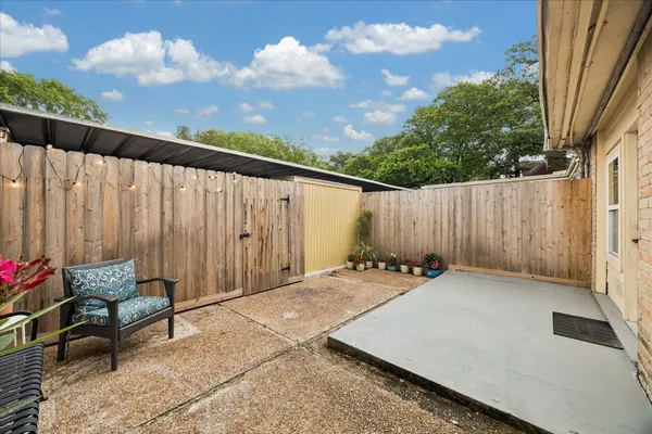 $269,000 | 13184 Trail Hollow Drive, Unit 3184, Houston, TX 77079