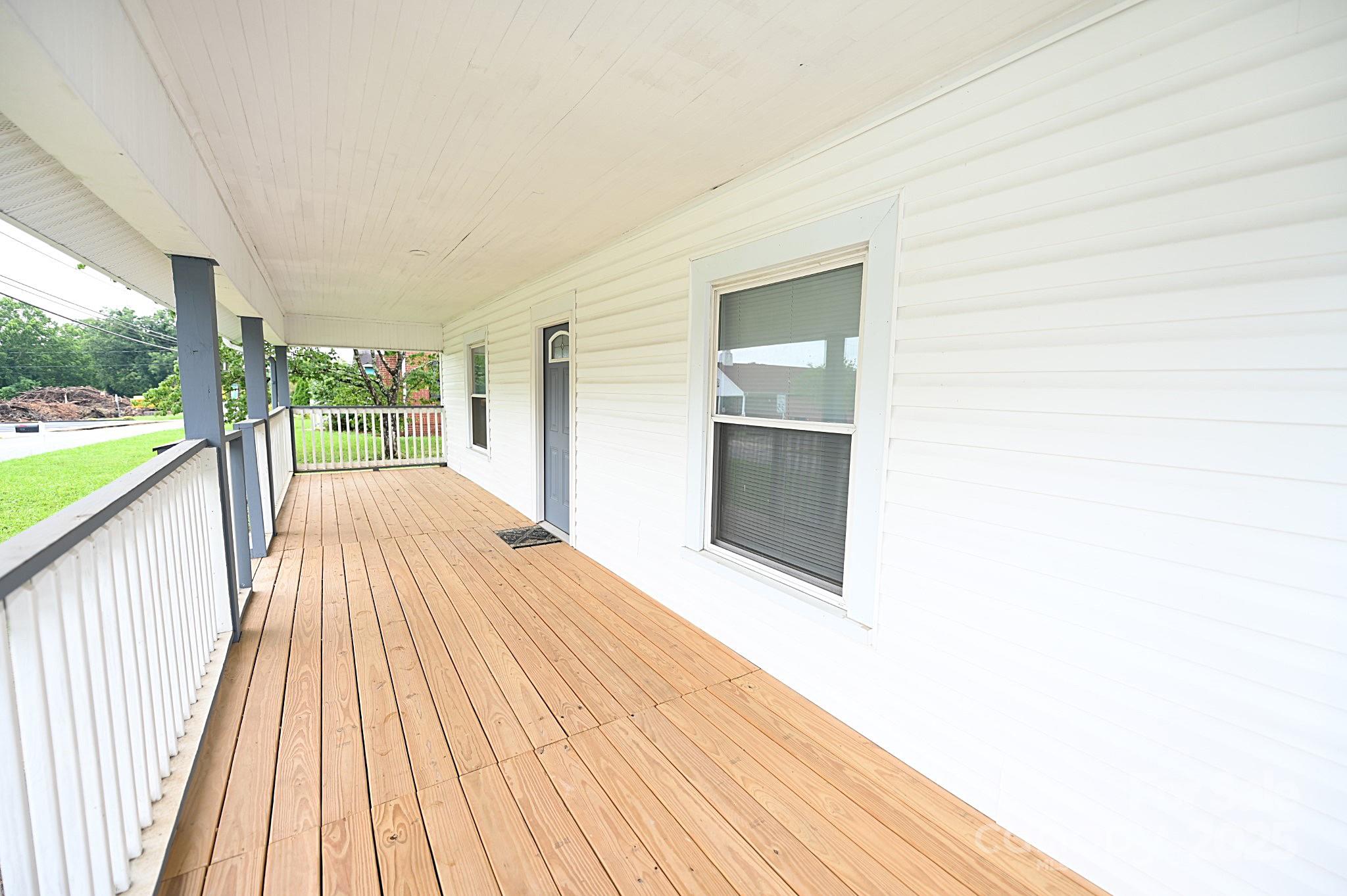 106 Virginia Street Southwest Lenoir, NC 28645 - Photo 2 of 44