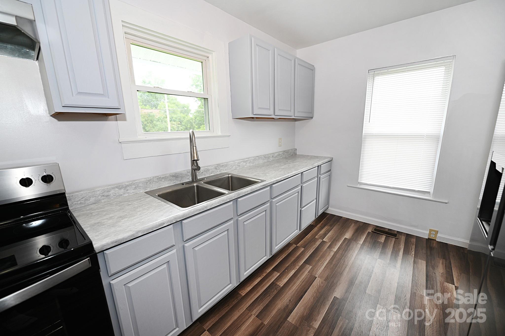 106 Virginia Street Southwest Lenoir, NC 28645 - Photo 10 of 44