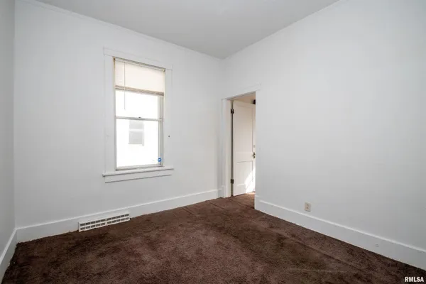 $79,900 | 1101 East Willcox Avenue, Peoria, IL 61603