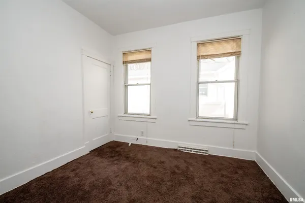 $79,900 | 1101 East Willcox Avenue, Peoria, IL 61603