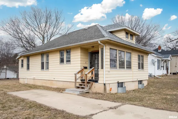 $79,900 | 1101 East Willcox Avenue, Peoria, IL 61603