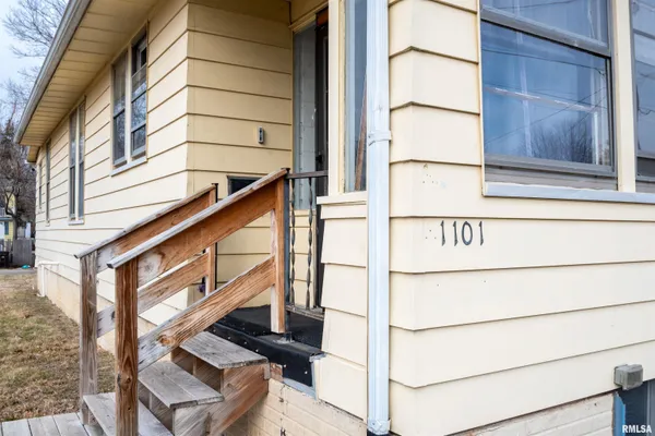 $79,900 | 1101 East Willcox Avenue, Peoria, IL 61603