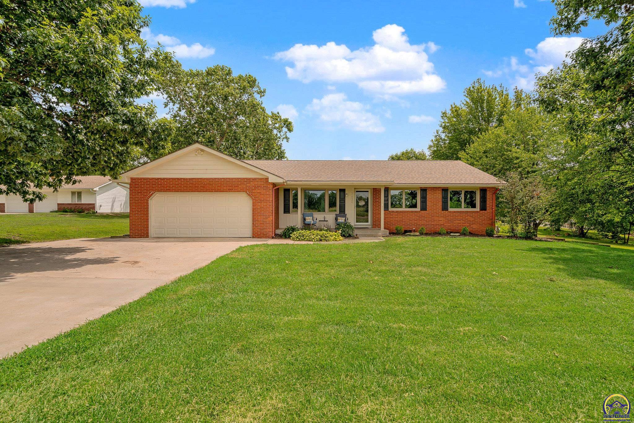 3434 Southeast Shawnee Heights Road Tecumseh, KS 66542 - Photo 2 of 67