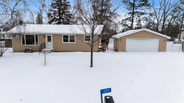 $150,000 | 121 Pine Crest Court Northwest, Bemidji, MN 56601