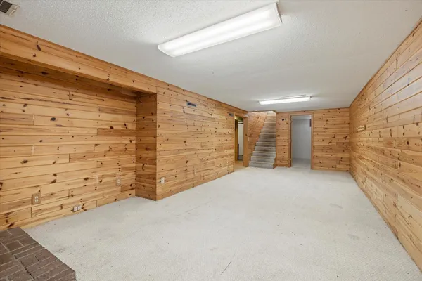 $150,000 | 121 Pine Crest Court Northwest, Bemidji, MN 56601