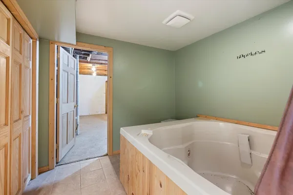 $150,000 | 121 Pine Crest Court Northwest, Bemidji, MN 56601