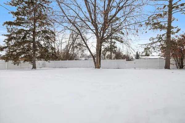 $150,000 | 121 Pine Crest Court Northwest, Bemidji, MN 56601