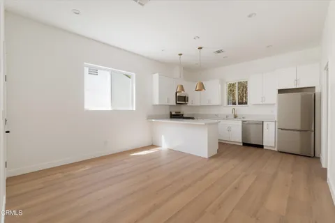 $3,195 | 10558 Encino Avenue, Granada Hills, CA 91344