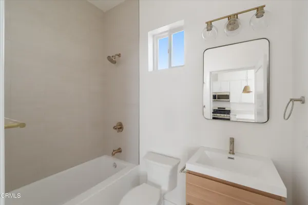 $3,195 | 10558 Encino Avenue, Granada Hills, CA 91344