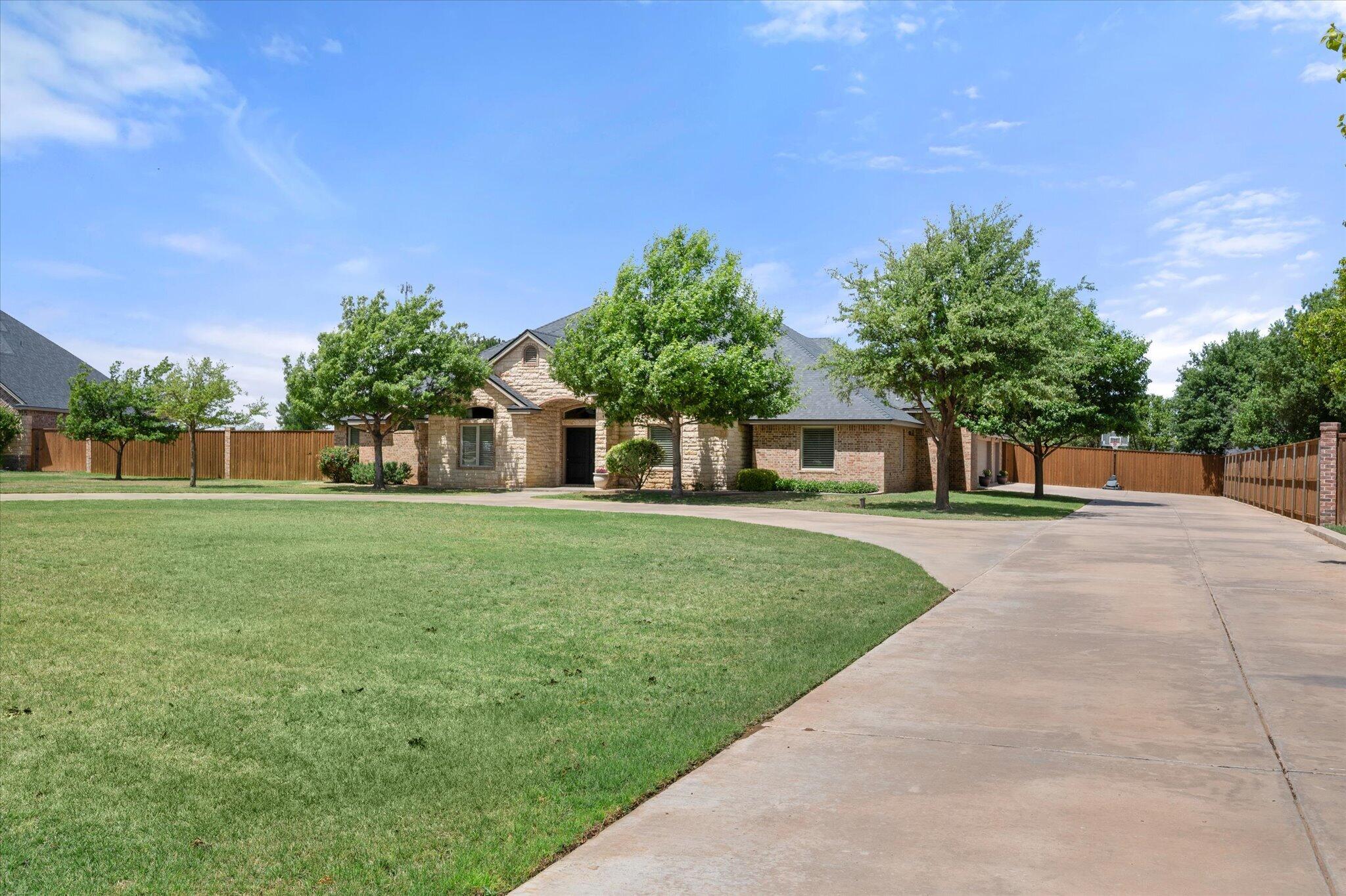 5506 152nd Street Lubbock, TX 79424 - Photo 6 of 60 86-5506 152nd_8348