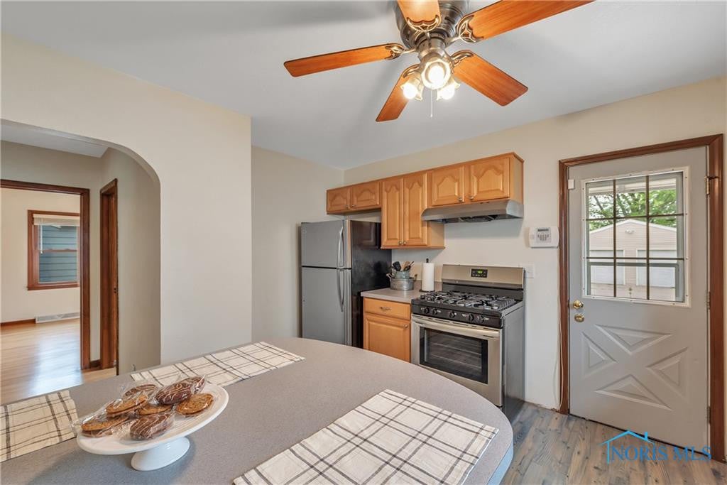 853 Mambrino Road Oregon, OH 43616 - Photo 13 of 32 Gallery Image 13
