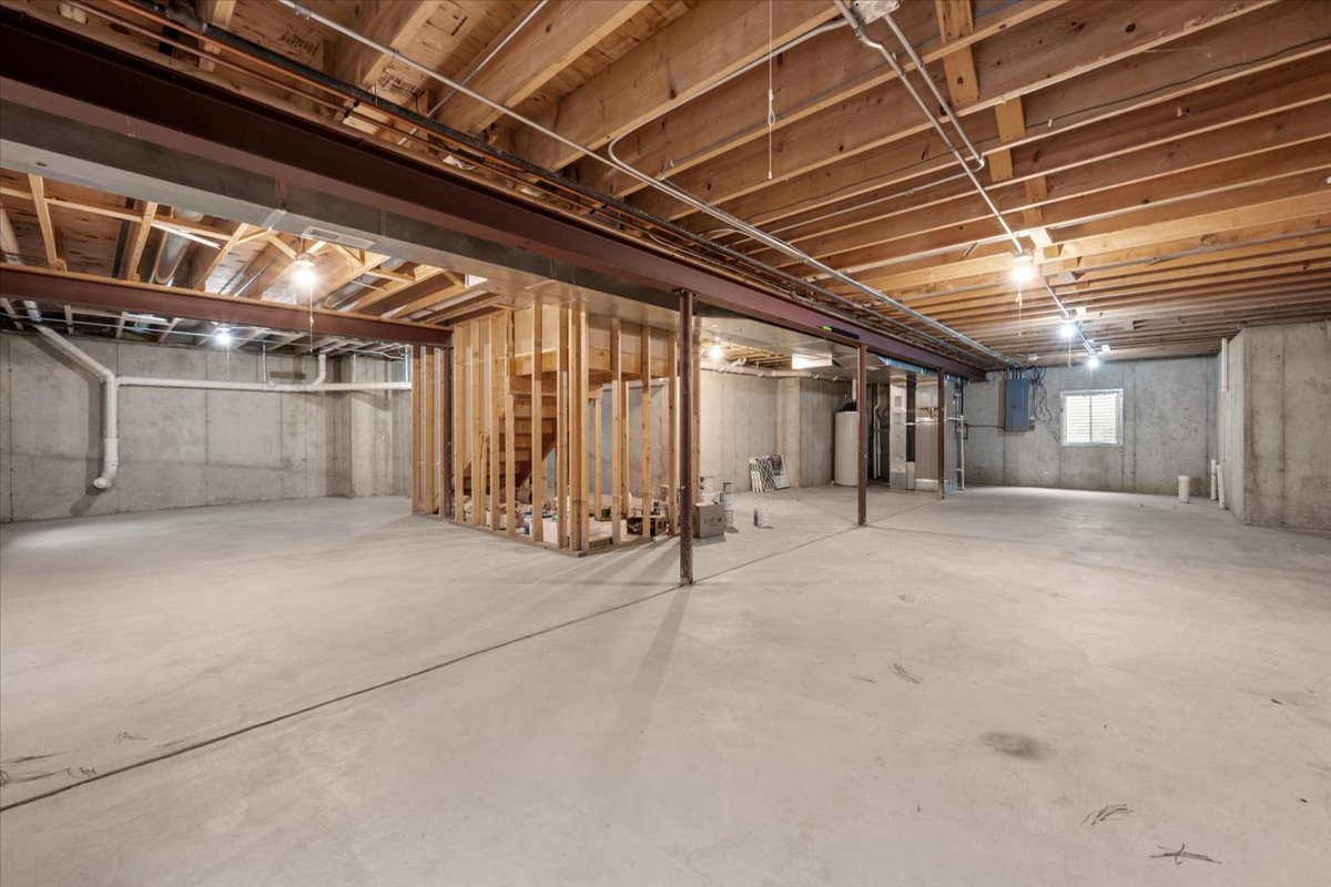 1112 Stonehaven Circle Aurora, IL 60504 - Photo 28 of 28 a view of empty room with wooden ceiling