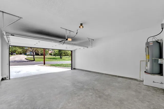 $1,197,000 | 1103-15 Lois Street, Kerrville, TX 78028