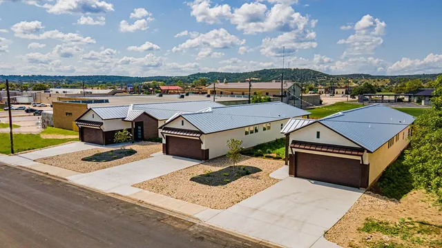 $1,197,000 | 1103-15 Lois Street, Kerrville, TX 78028