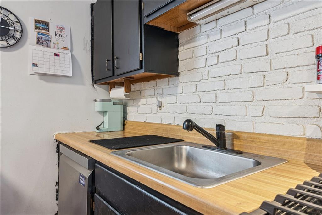 4736 Bayfield Road Allison Park, PA 15101 - Photo 13 of 30