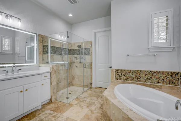 $749,000 | 29138 Tivoli Way, Fair Oaks Ranch, TX 78015