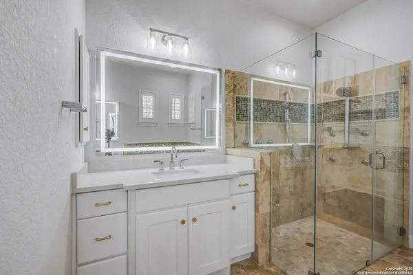 $749,000 | 29138 Tivoli Way, Fair Oaks Ranch, TX 78015