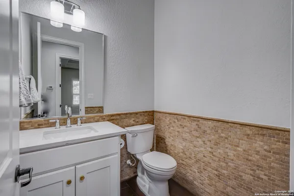 $749,000 | 29138 Tivoli Way, Fair Oaks Ranch, TX 78015