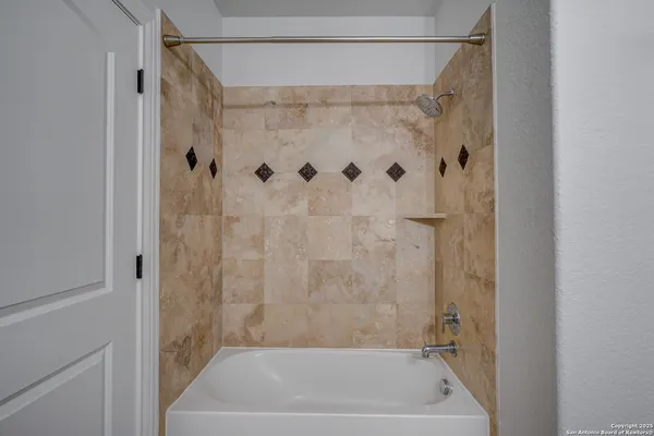 $749,000 | 29138 Tivoli Way, Fair Oaks Ranch, TX 78015