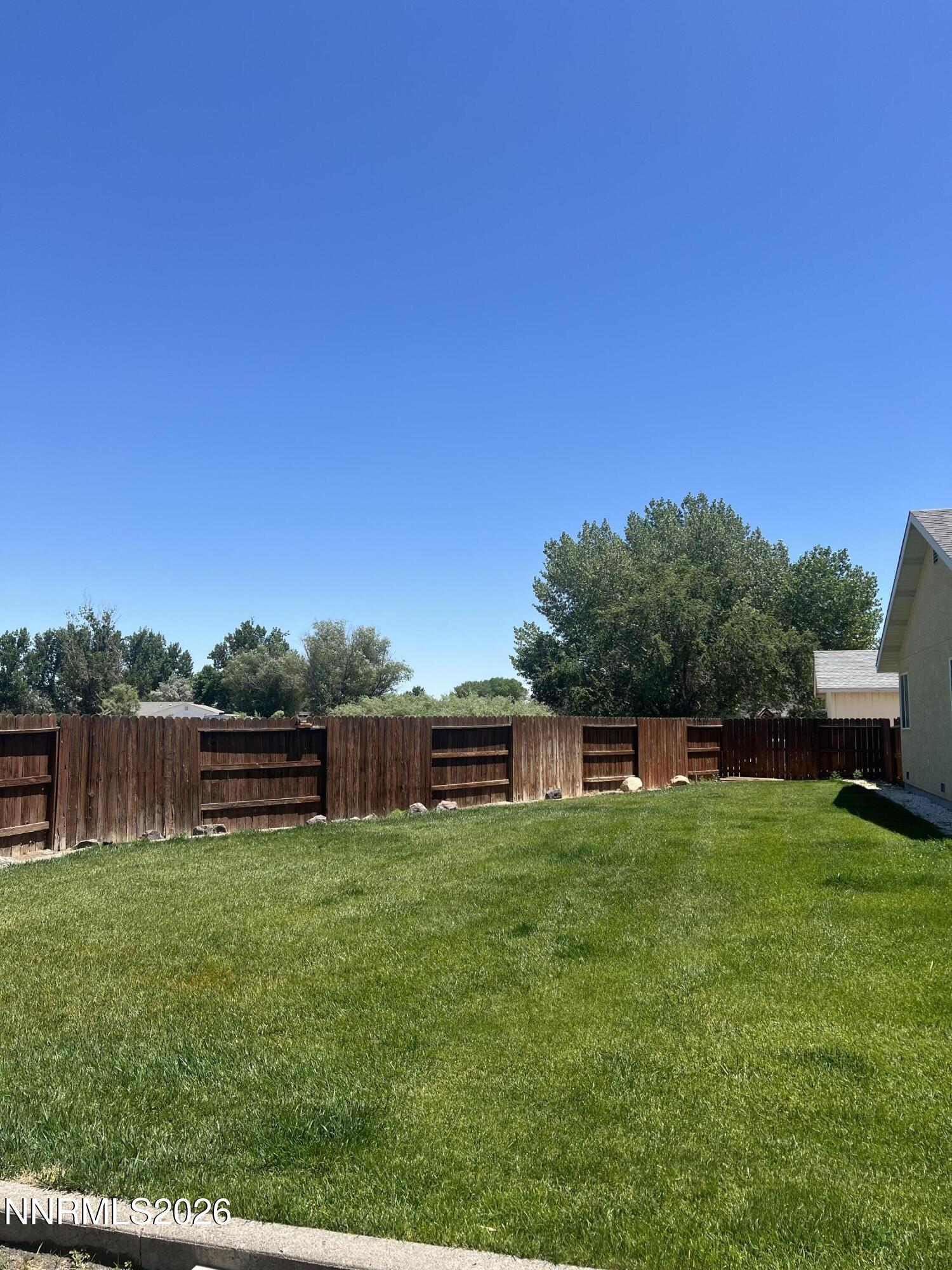 280 Hunter Park Way Fallon, NV 89406 - Photo 8 of 29 IMG_3429