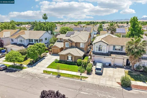 $888,000 | 1344 Panwood Court, Brentwood, CA 94513