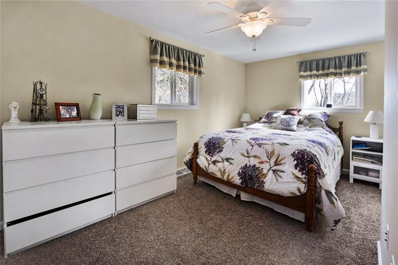 5415 Hardt Road Gibsonia, PA 15044 - Photo 11 of 22 Gallery Image 11