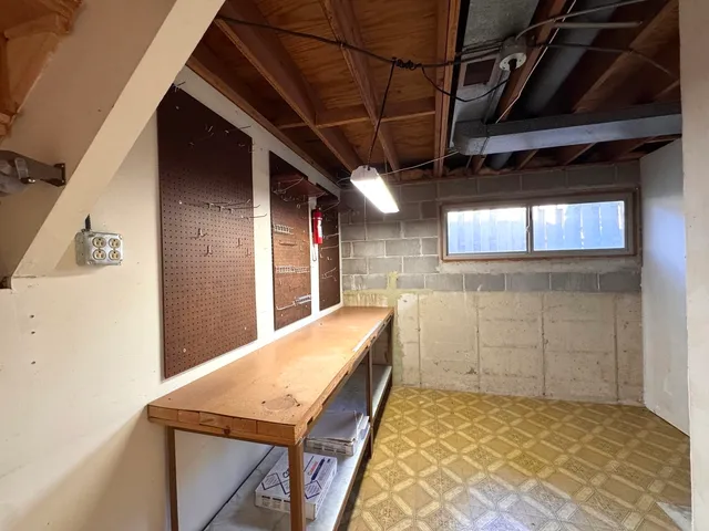 $450,000 | 1042 West Central Road, Mount Prospect, IL 60056